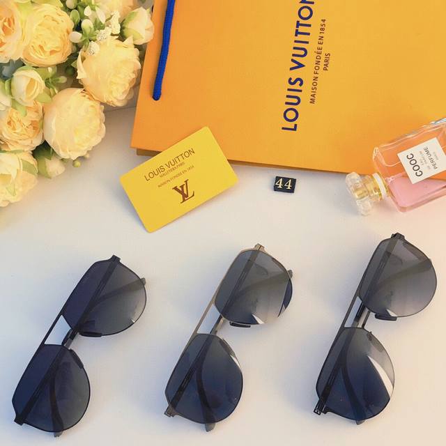 Louis Vuitto*尼龙偏光太阳镜不锈钢超轻开车飞行员蛤蟆镜时尚男士高级感太阳镜