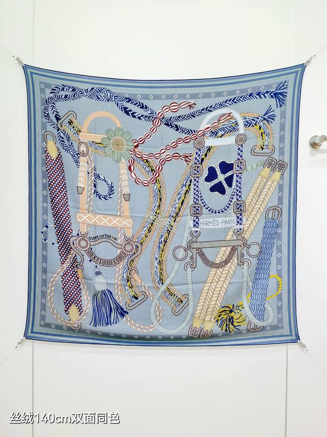 Rhms2581 双面同色 140X140Cm 70%羊绒30%真丝 爱马仕 Tout En Tresse