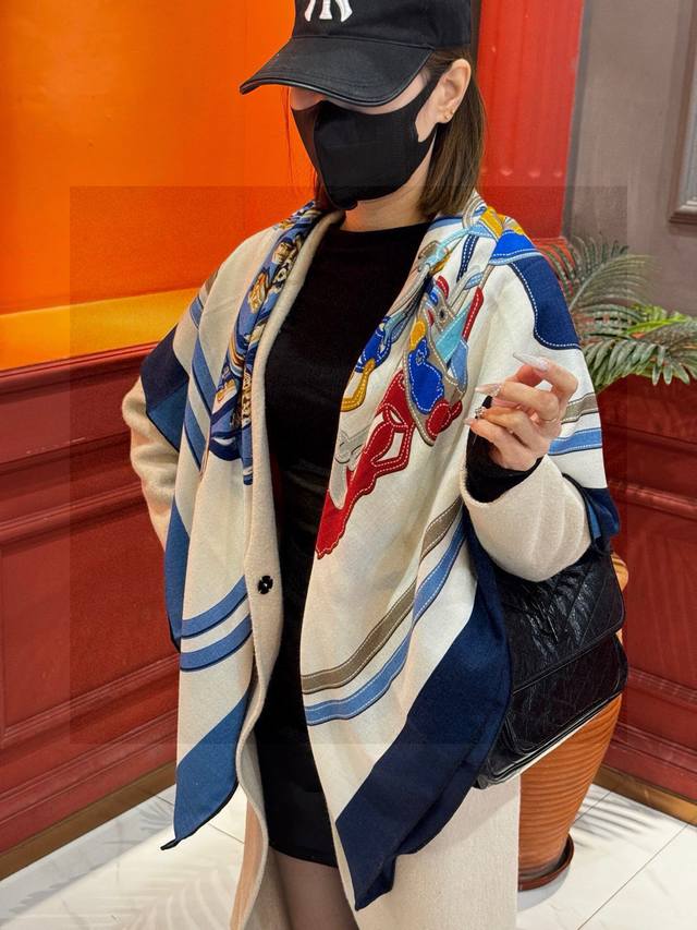 羊绒新款买了都说好看推荐 华丽的缰辔双面同色140 羊绒方巾，顶级工艺超值爱马仕专柜爆款立体呈现图案纹路实物档次极高特殊工艺高端研发惊艳问世特殊尖端工艺处理受到