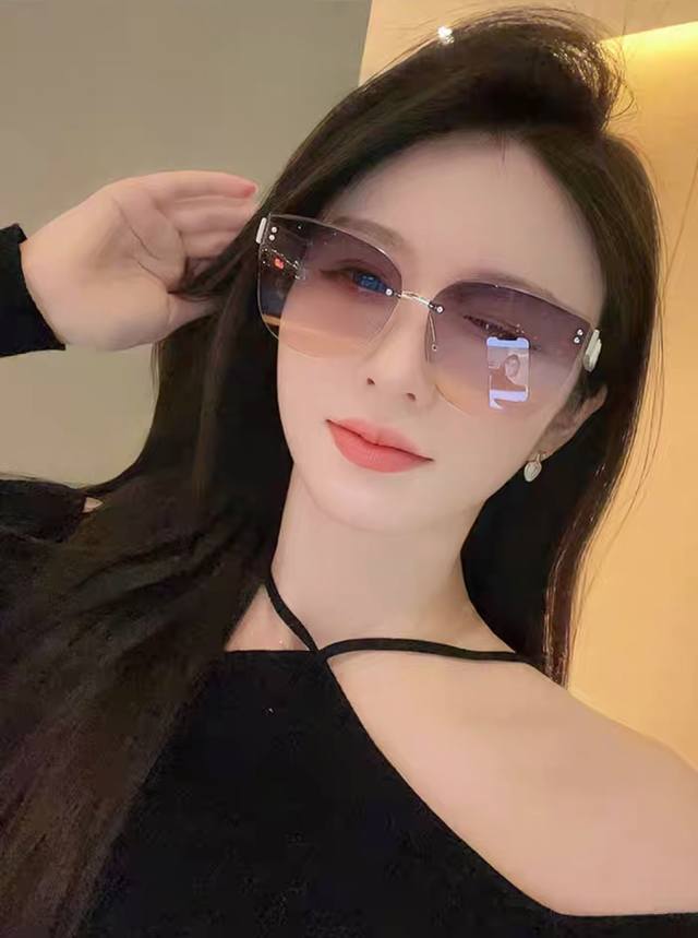 Gentle Moster Gm 2025新款猫眼高级感无框大脸太阳镜女潮防晒防紫外线个性墨镜女士 型号：8194