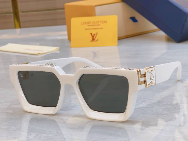 Louis Vuitto* 路易*威登新款太阳镜，Model：M96006Wn，Size：56口17