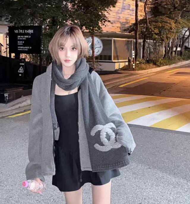 Chanel香奈儿 25B 秋冬 品牌标识 真丝 绒线围巾 男女同款情侣款 190X35