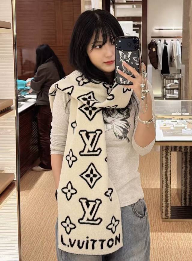 Louis Vuitton 徽标设计 羊毛 绒线围巾 88%羊毛 12%尼龙 180X25
