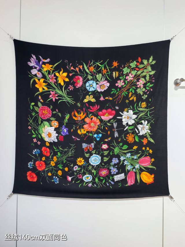 Rgc2515 双面同色 140X140Cm 70%羊绒30%真丝 古驰