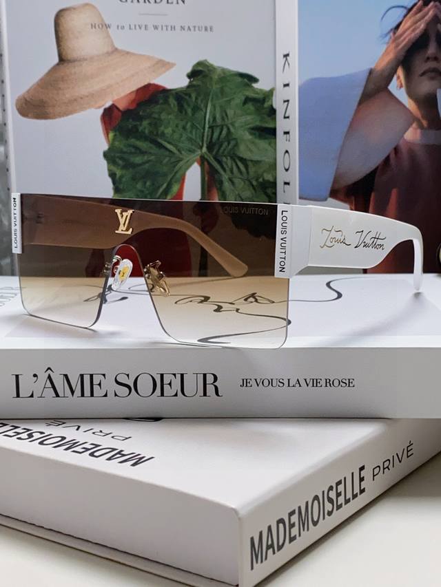 Lv路易威登 新款模特款金属方形连体大框太阳眼镜女男通用时尚遮阳墨镜银膜