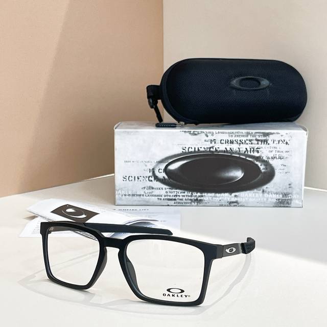 Oakle*Model:Ox8055Size:54口17-136