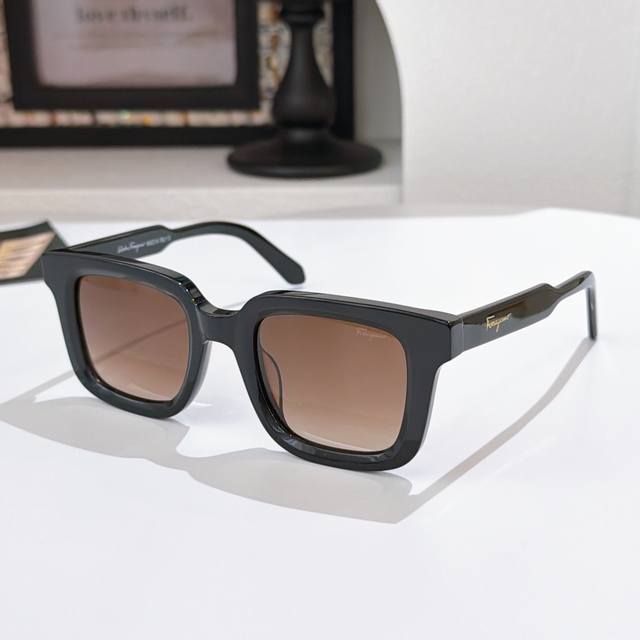 Salvatore Ferragam* Model：Sf1021 Size：48口23-145