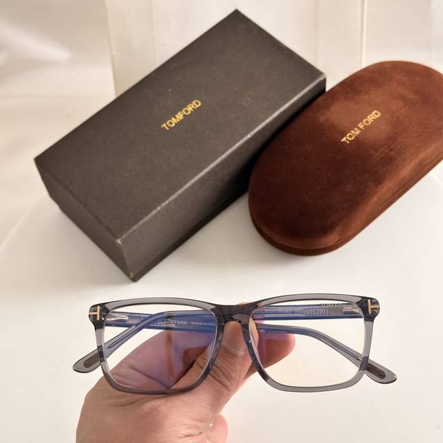 Tom For*Model：Tf5407Size：54口16-145