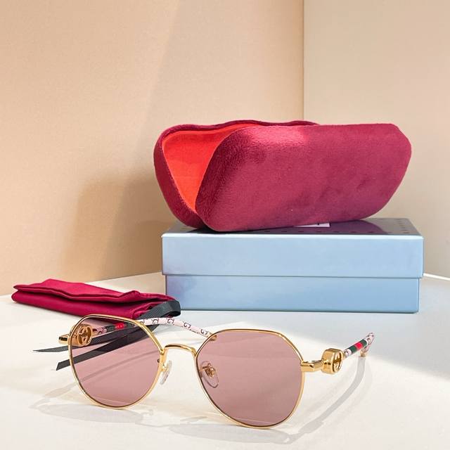 Gucc*Model：Gg2210S Size：53口19-145