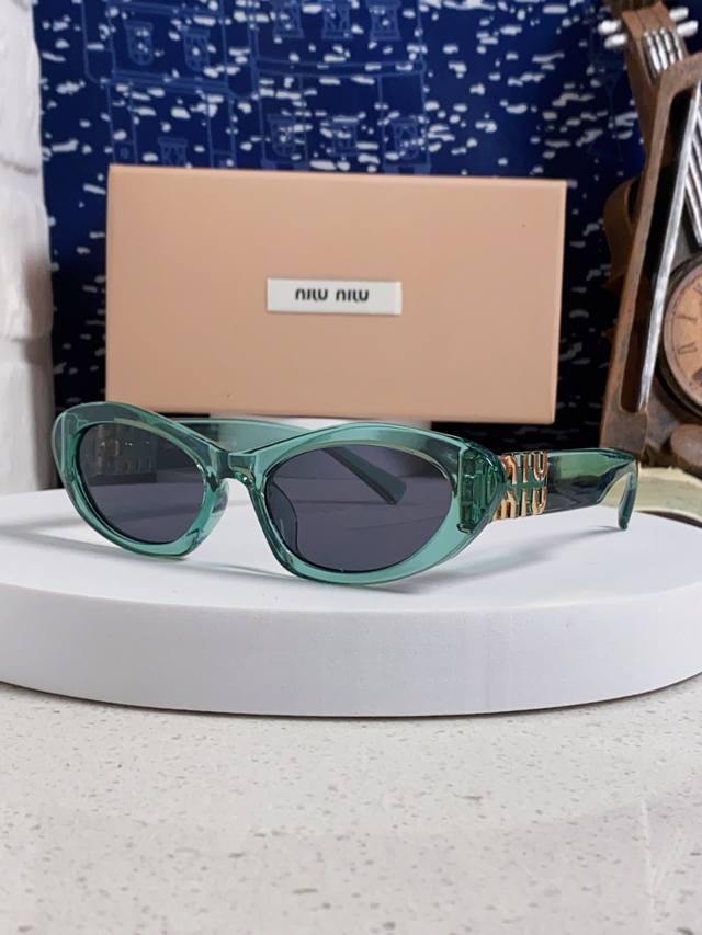 Miumiu缪缪猫眼墨镜甜酷摩登女孩看过来 真的被拿捏了太爱了菱形脸高颧骨的集美，
