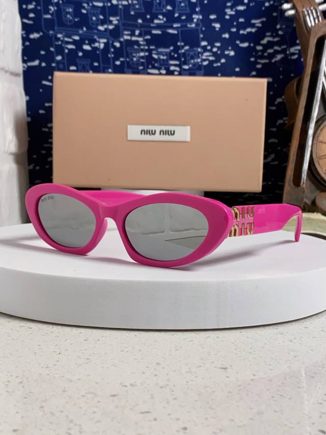 Miumiu缪缪猫眼墨镜甜酷摩登女孩看过来 真的被拿捏了太爱了菱形脸高颧骨的集美，