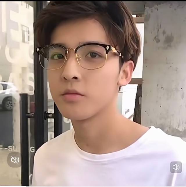 Chrome Hearts 克罗心 2025新款复古半框眉毛眼镜框男商务防蓝光近视眼镜女潮方形大框显瘦配度数