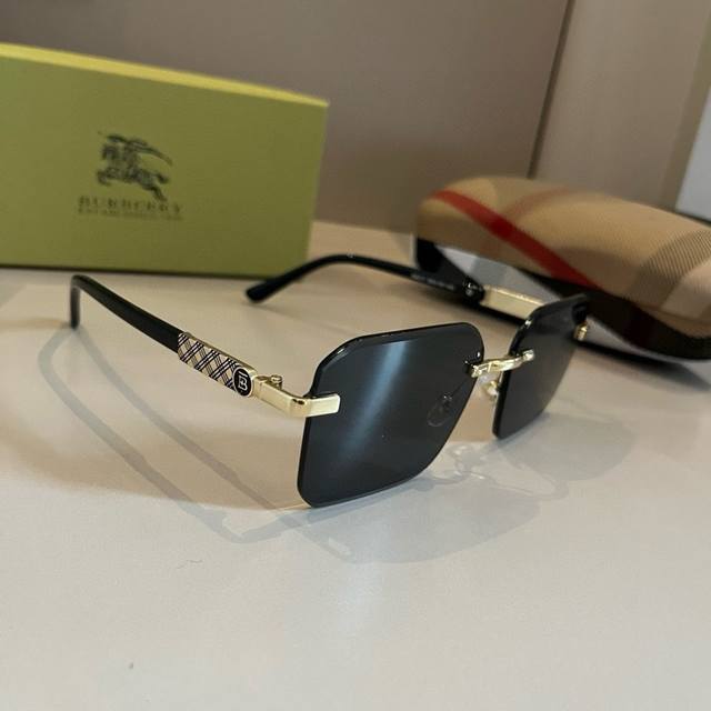 Burberry巴宝莉 新款连体驶驾镜墨镜出行必众备多明星同款 太阳镜 男女太士阳镜飞行
