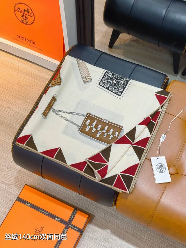 Rhms2560 双面同色 140X140Cm 70%羊绒30%真丝 爱马仕 手套时光