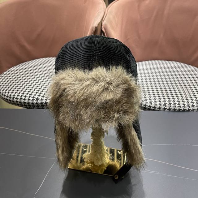 Moncler蒙口 韩代纯色简约灯芯绒毛感加厚加绒保 暖雷锋帽飞行骑兵帽护耳冬男女