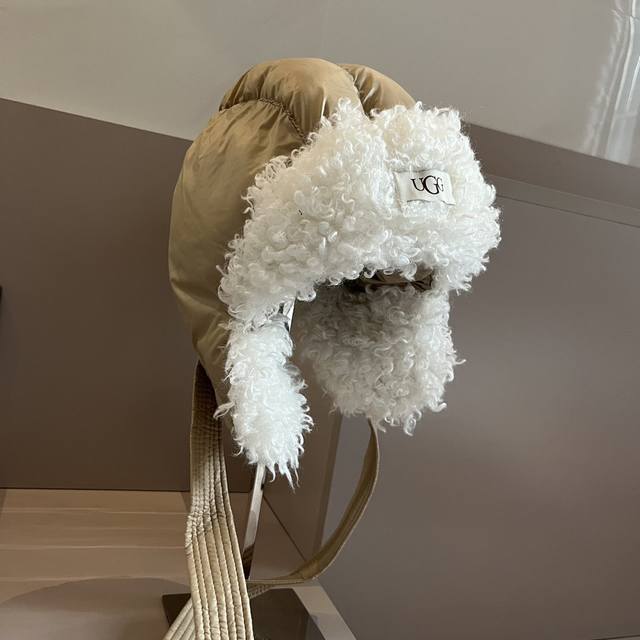 Ugg新款羽绒护耳帽，轻盈舒适，秋冬必备单品