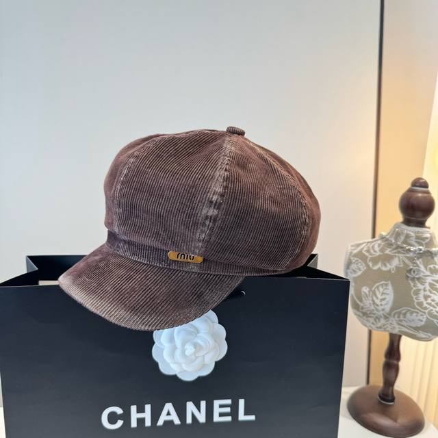 Miumiu缪缪新款鸭舌画家帽，头围57Cm