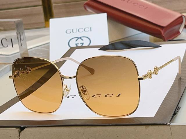 马衔扣 鹿晗同款 高品质一比一，条码袋子包装 Gucc* 古*驰 Gg0879S 墨镜女方框1955系列古驰太阳镜贵族休闲风，设计独特，日常出街，时尚街拍也可以