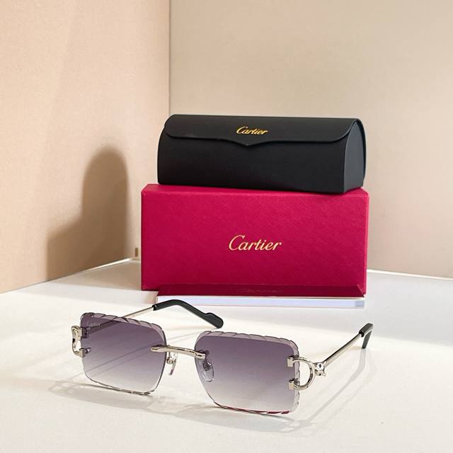 Cartie*Model：Ct0758Ssize: 140太阳镜 ，变色片