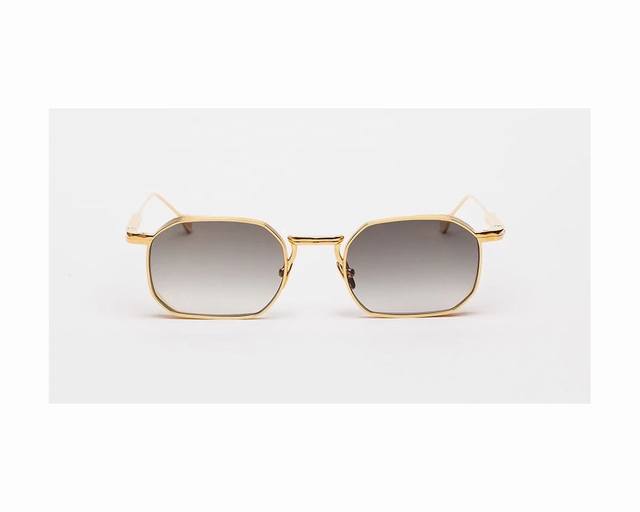 John Dailamodel: Samuelsize: 47口22-145配送盒子～～