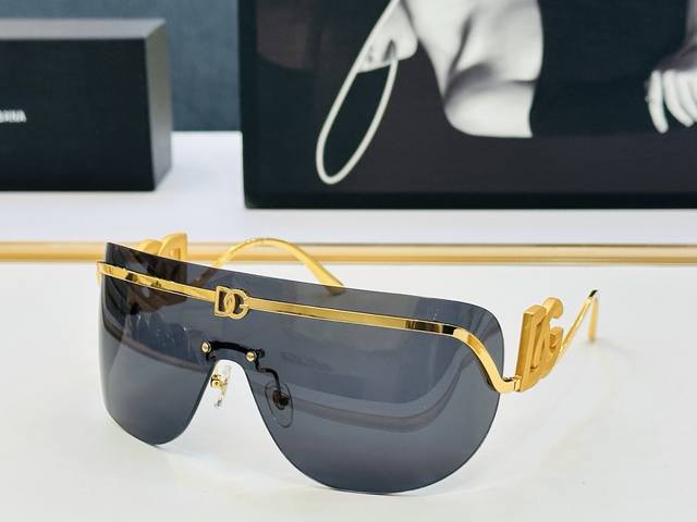 Dolce&Gabbana* 杜家 Dg2320 Size：143口0-120 质量杠杠的 喜欢的快下手 J质感强