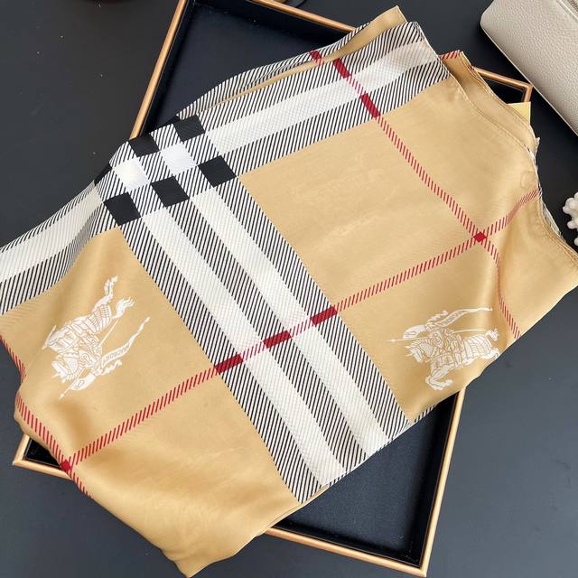 新款上市新款新丝缎长巾真心美的让人心动 上身效果简直美翻了 品质非常完美 整个丝巾给人大牌丝巾气场的同时又非常精致，绝对值得入手的新款精致女人名媛气质者，上非常