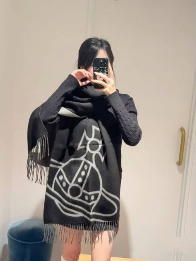 原单品质！英国朋克教母 “西太后Vivienne Westwood”最爱的土星 从精神上，Vivenne Westwood才是最能代表英国人的时尚品牌.本季强推