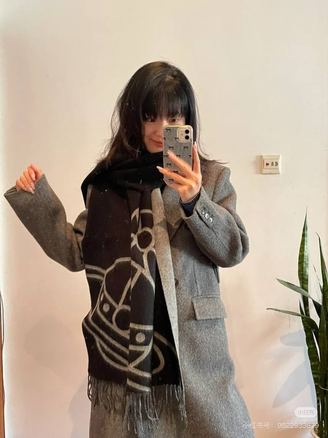 原单品质！英国朋克教母 “西太后Vivienne Westwood”最爱的土星 从精神上，Vivenne Westwood才是最能代表英国人的时尚品牌.本季强推