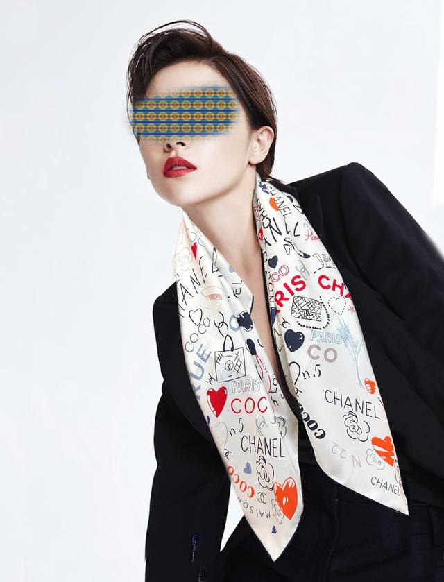 香奈儿 18Mm双面同色 浪漫爱情重磅推荐 真的超级爱的款式Love,真情永在 一条印有Chanel小姐的爱物与品牌的字母Logo交织图案巧妙搭配 爱藏于深处