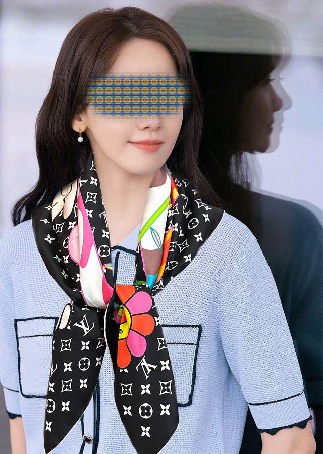 2610新品Lv专柜同步 18Mm双面同色 太美了 “L家”90典藏方巾通过别致的经典色彩向原创设计致敬 作品未经重新诠释或设计[嘴唇]以简单而忠实的方式呈现艺