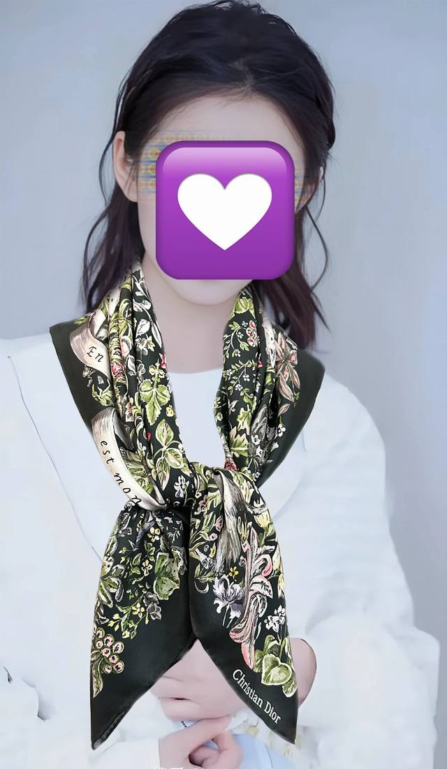 新款 迪奥 官网同步 花卉系列 太美了 2025春夏季新款，太美了 买到都说好下手一定要快高端 大爱女人尤物 货极少 四季都可以用真心美的让人非常非常心动 上身