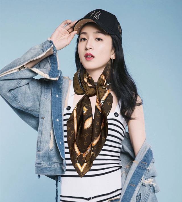 上新，L家 2025年最新款女神及日常都非常好搭配的款平时穿搭也非常好搭配，整个人看起来都会神采奕奕好多不用多说，细节品质都看得清楚，绝对获赞的高规格品质尺寸：