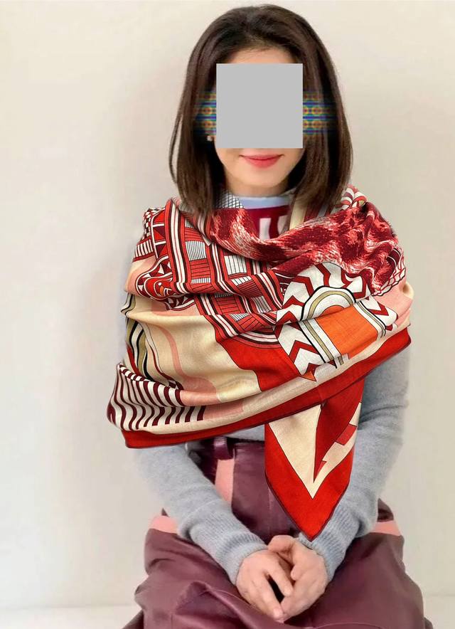 新款爱马仕2025秋冬新款 新一季丝巾采购清单估计各位养马人们已经列好了 我就不推荐了回头分享一下部分复刻款的老款信息资料供大家参考 本季必购 Rondsdem