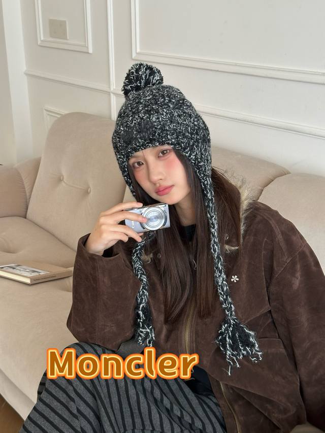 蒙口Moncler盟可睐卡蒙系带针织帽子女2025新款时尚百搭防风防寒保暖显脸小毛线帽