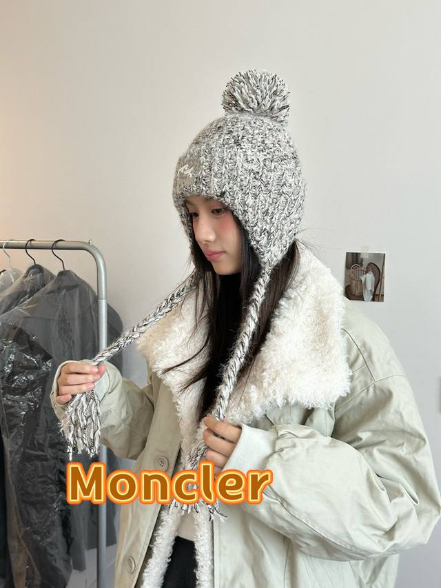 蒙口Moncler盟可睐卡蒙系带针织帽子女2025新款时尚百搭防风防寒保暖显脸小毛线帽