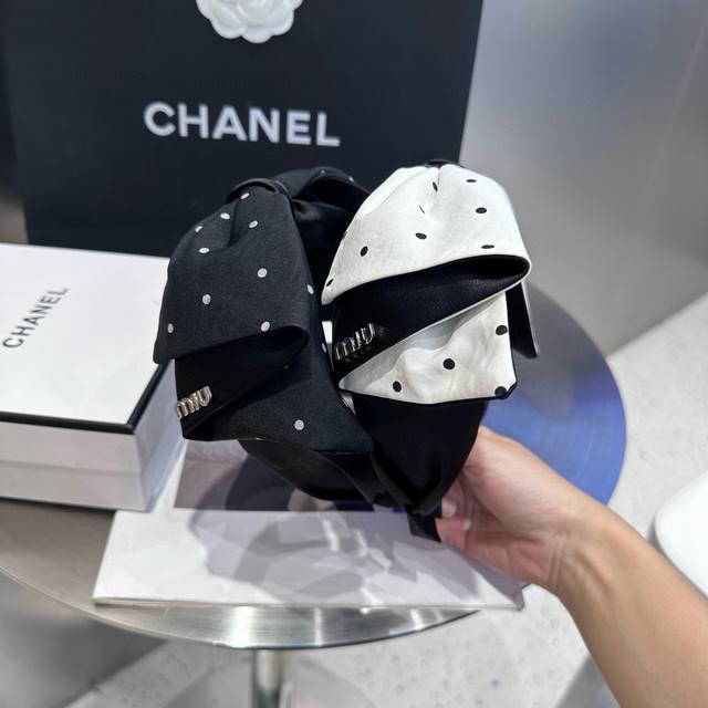 配包装盒 Miumiu新款发箍 简单优雅，实用百搭，时尚潮流！小姐姐必备