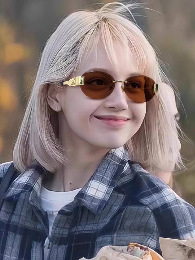 Celine赛琳 2025新款太阳眼镜凯旋门Lisa同款女老钱风复古 金属椭圆形式