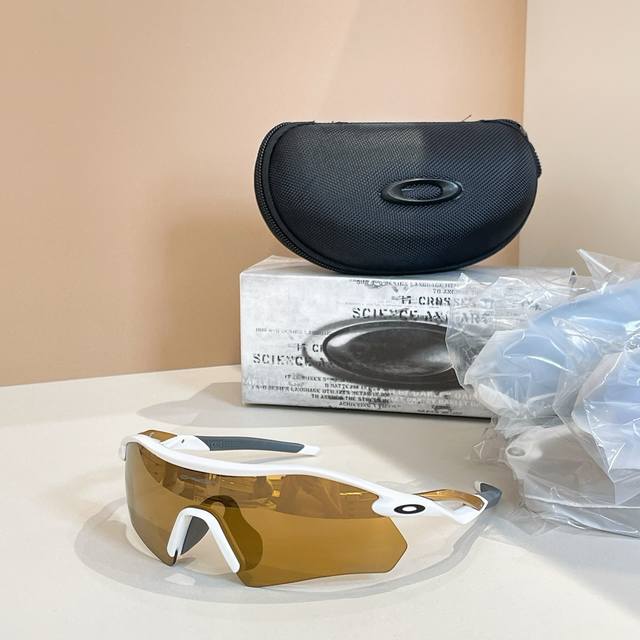 Oakle*Model：Oo9495Dsize：133高版本~~