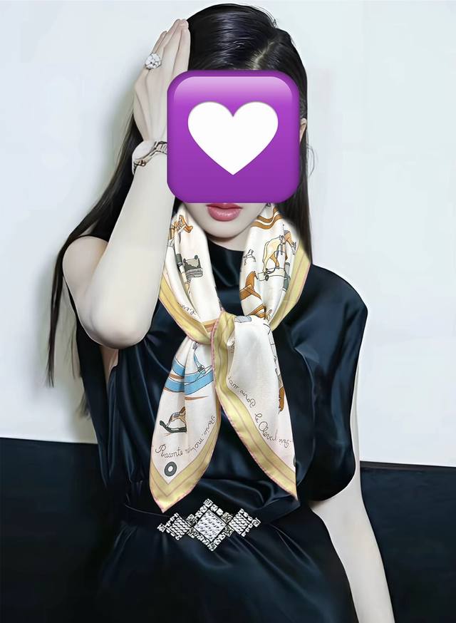 高品质 爱马仕 策马奔腾 官网同步 90方巾 创作渊源在比利时的圣吉尔区[嘴唇]建筑师维克多霍塔 Horta, 1861-1947 亲自设计并建造了他的整栋居所