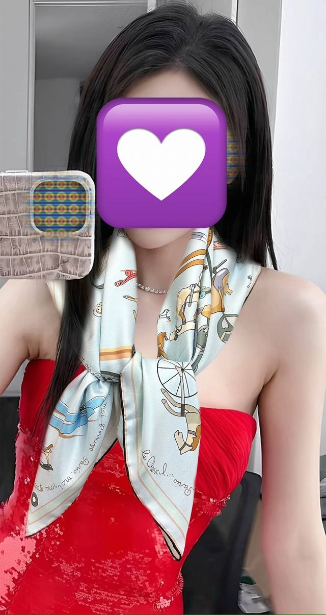 高品质 爱马仕 策马奔腾 官网同步 90方巾 创作渊源在比利时的圣吉尔区[嘴唇]建筑师维克多霍塔 Horta, 1861-1947 亲自设计并建造了他的整栋居所