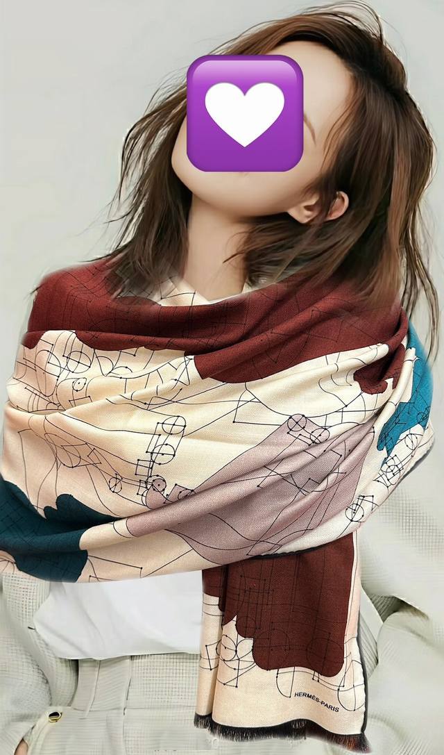 上新爱马士2025 双面同色印花 下手一定要快[嘴唇]四季都可以用 真心美的让人非常非上身效果简直美翻了 品质非常完美整个围巾给人气场的同时又非常精致秀丽绝对值