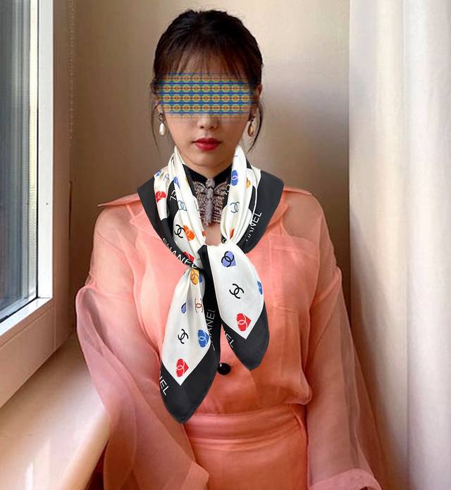 上新小香2025 蝴蝶结 春夏季新款，太美了 买到都说好下手一定要快高端 大爱女人尤物 货极少 四季都可以用真心美的让人非常非常心动 上身效果简直美翻了 品质非