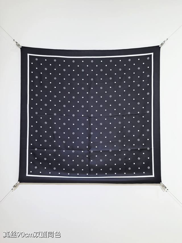 Scc2518 18姆米双面 90X90Cm斜纹真丝 香奈儿