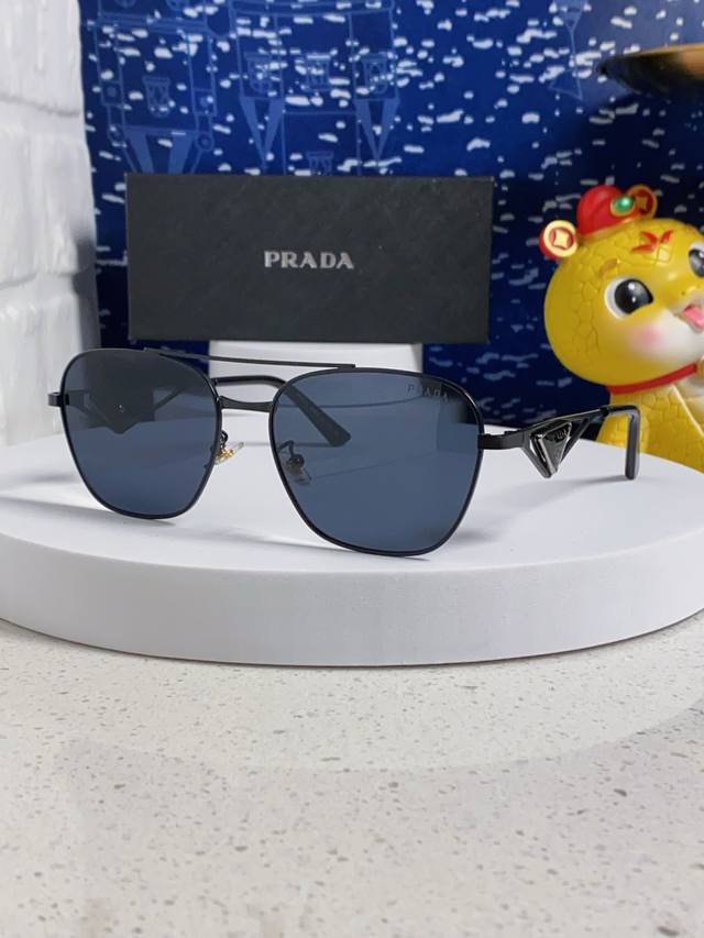prada 普拉达太阳眼镜 女三角Logo气质金属百搭户外墨镜0pra50S