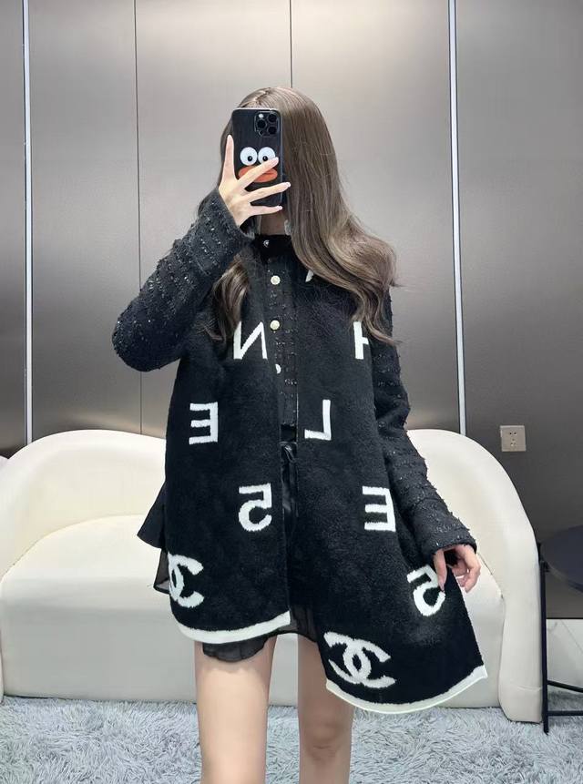 字符五号围巾 双面双色提花围巾 49%羊绒40%羊毛11%真丝面料～ 软软糯糯非常舒服细腻 30*180Cm