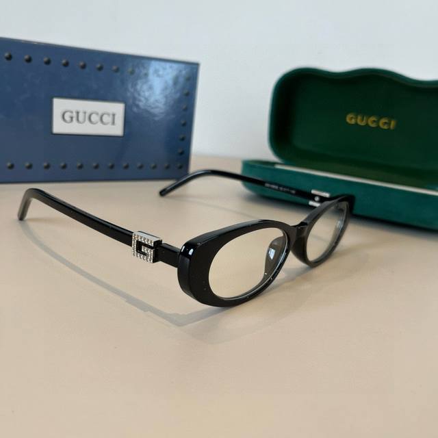 Gucci古奇新款太阳镜，偏光镜 男女款墨镜，宝来镜片，上脸超酷，任何脸型都可以驾驭