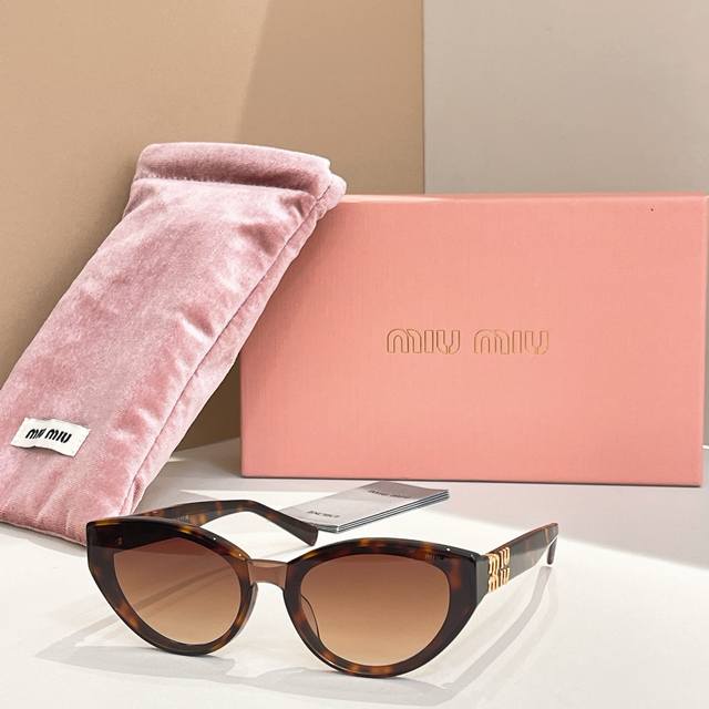 Miu Mi*Model：Mu 151Avsize：52口21-138