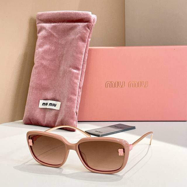 Miu Mi*Model：Mu 1896Lsize：62口17-145