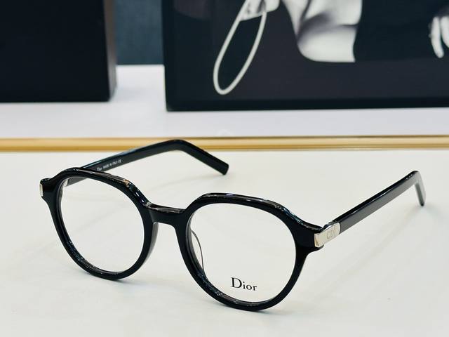 推荐 Dio* 迪家 R12 Size：51口20-145 时尚达人超爱 L时尚百搭 配光架