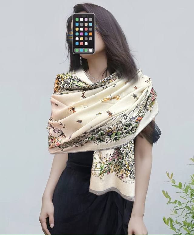 上新迪奥2610 双面同色 太美了 下手一定要快[嘴唇]四季都可以用 真心美的让人非常非上身效果简直美翻了 品质非常完美整个围巾给人气场的同时又非常精致秀丽绝对